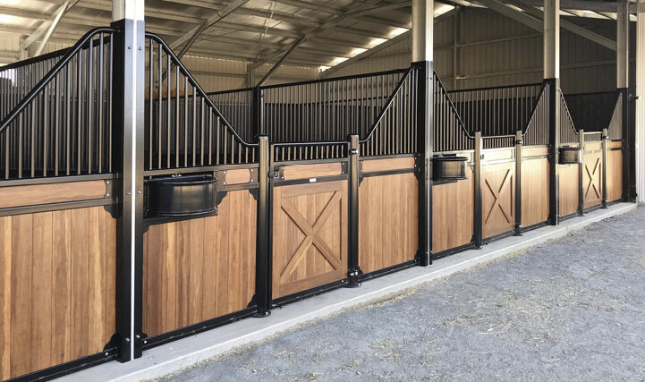 Royal Wave Horse Stall System