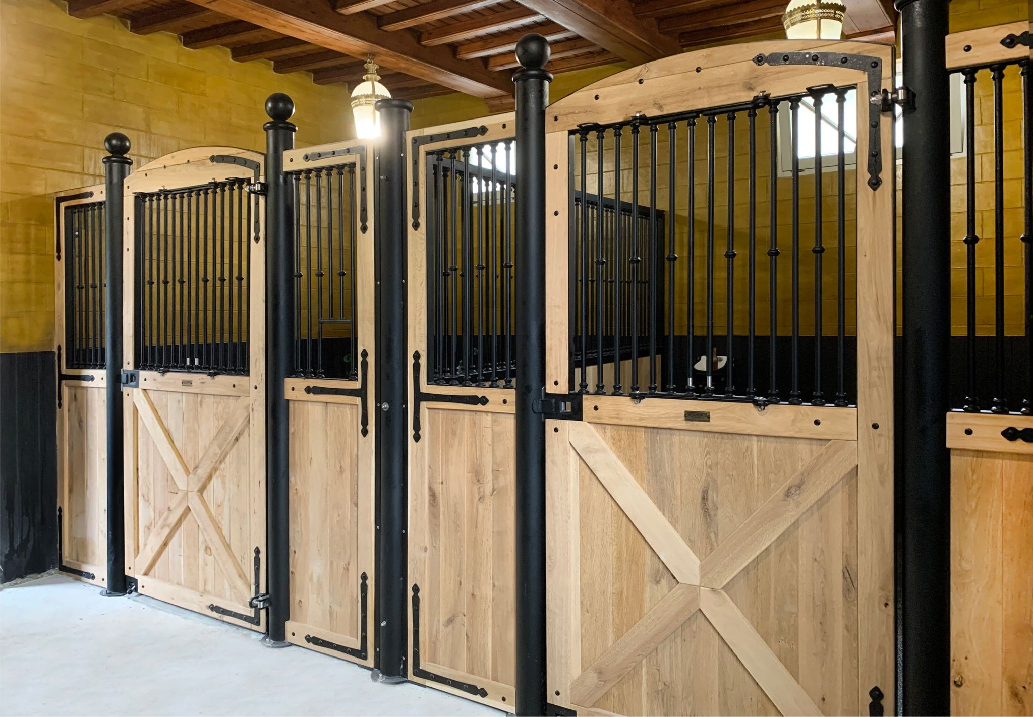 Grand Prestige Horse Stall Systems