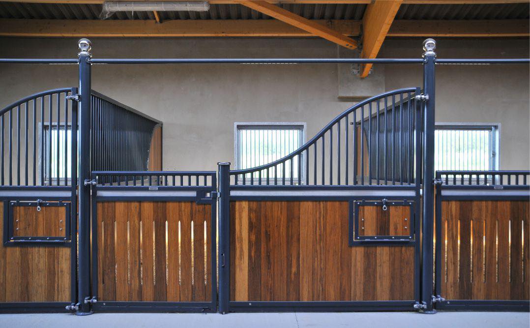 Swing Wave Stable Stall Walls
